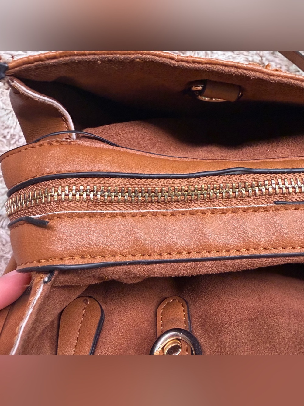 Steve Madden Brown Embossed Logo Shoulder Crossbody Bag Gold Hardware - Picture 5 of 12